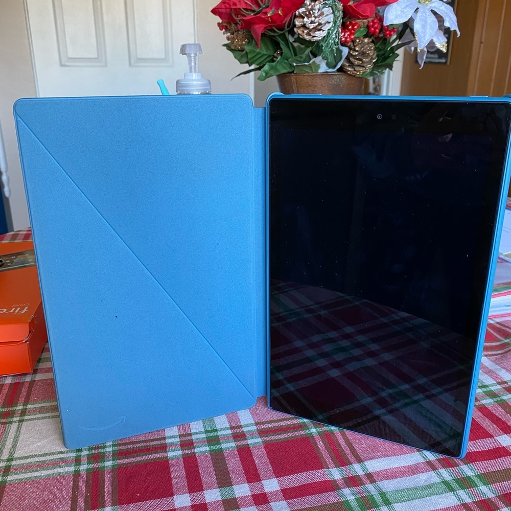 Kindle - Picture 2 of 4